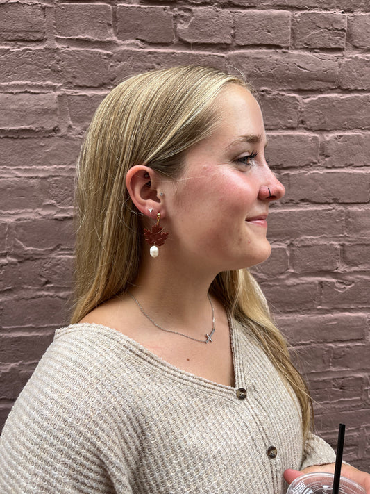 Maple Lead & Pearls (Burgundy)