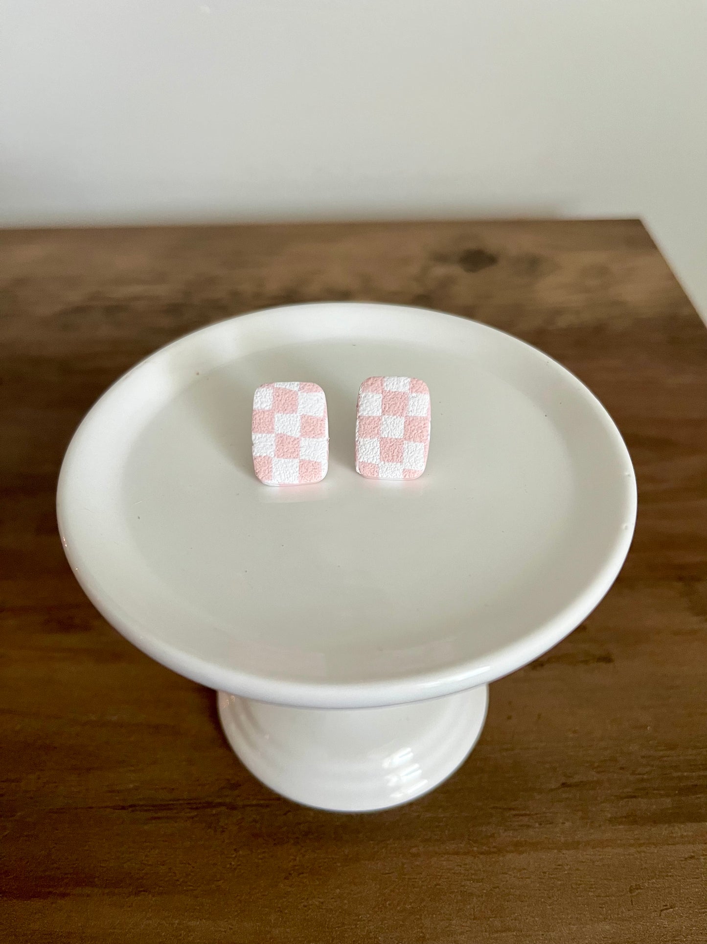 Checkered Stud (Pink & White)